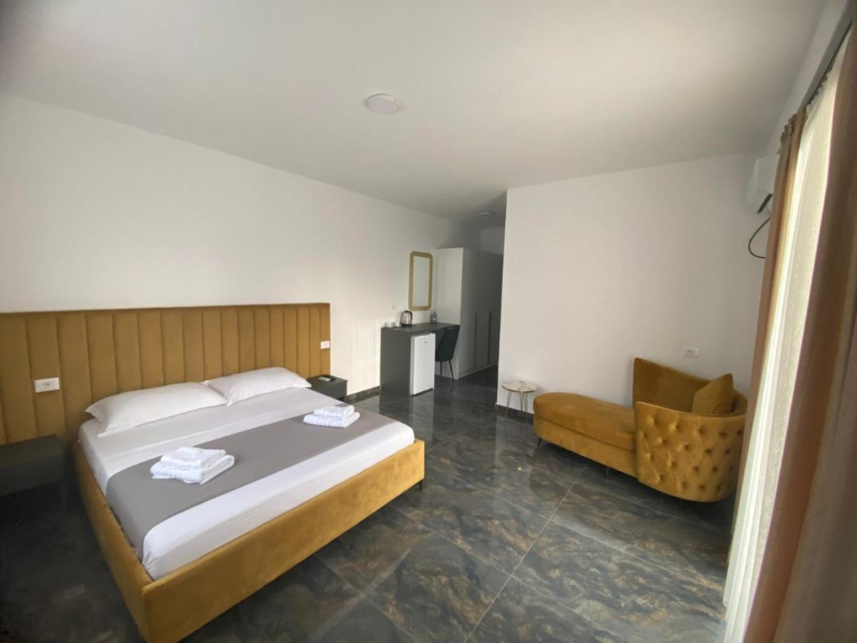 Leodori 3 Suites Shengjin Ngoại thất bức ảnh